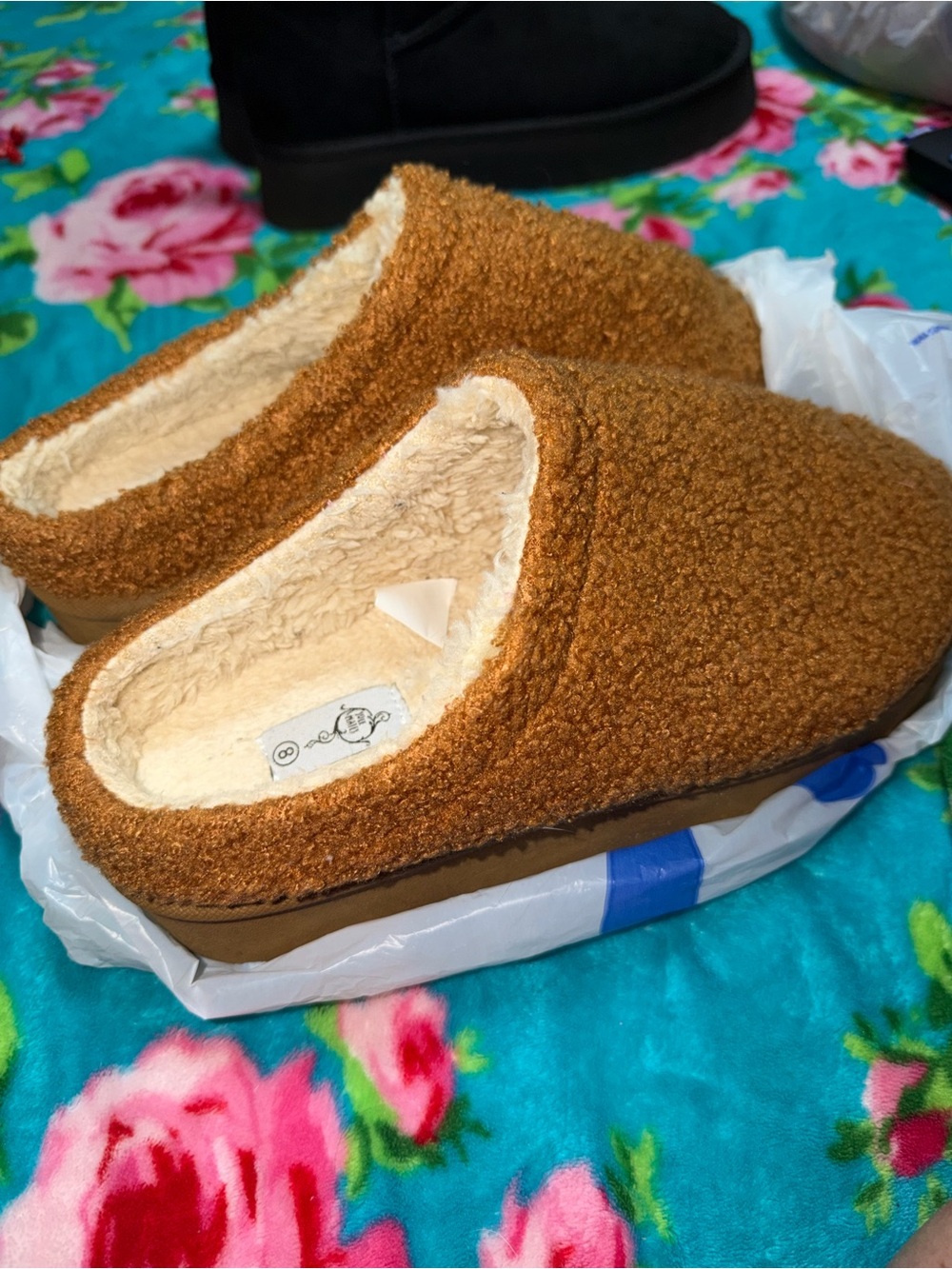 Size 8 Cozy Slip-On Sherpa Clog - Brown